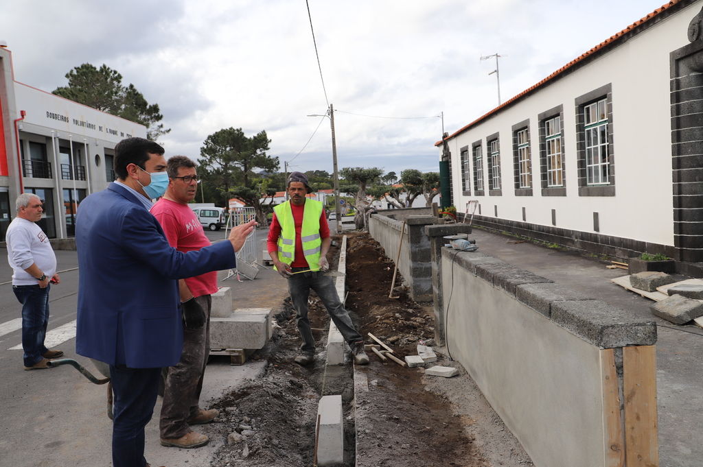 Requalificação urbana do Cais do Pico permite criação de zona pedonal e ordenamento do estacionamento