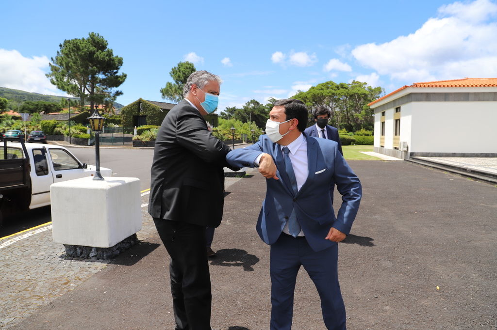 Presidentes da Câmara de São Roque do Pico e do Governo analisaram medidas de combate à pandemia