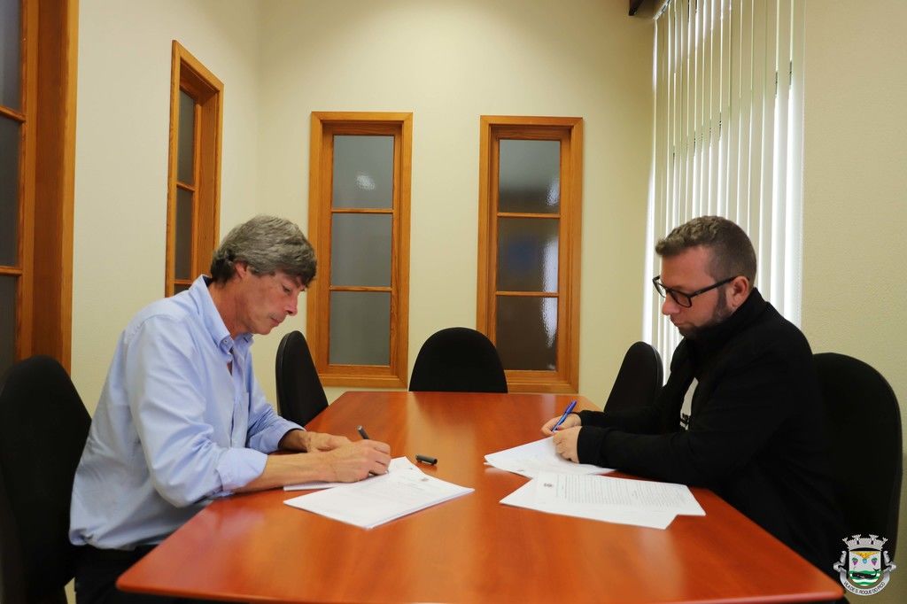 Município de São Roque do Pico celebra contrato de incubação com 'Néveda Ent, Unipessoal, Lda'