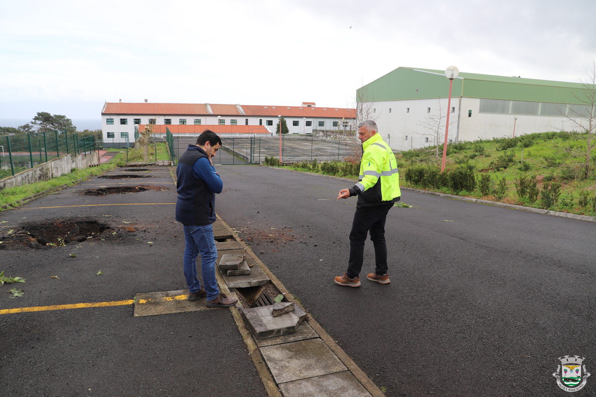 Autarquia requalifica parque de estacionamento do 1.º ciclo da EBS de São Roque 