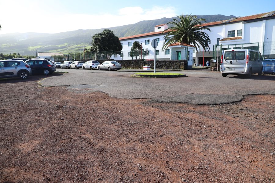 Adjudicação da Empreitada do Parque de Estacionamento da EBS de São Roque 