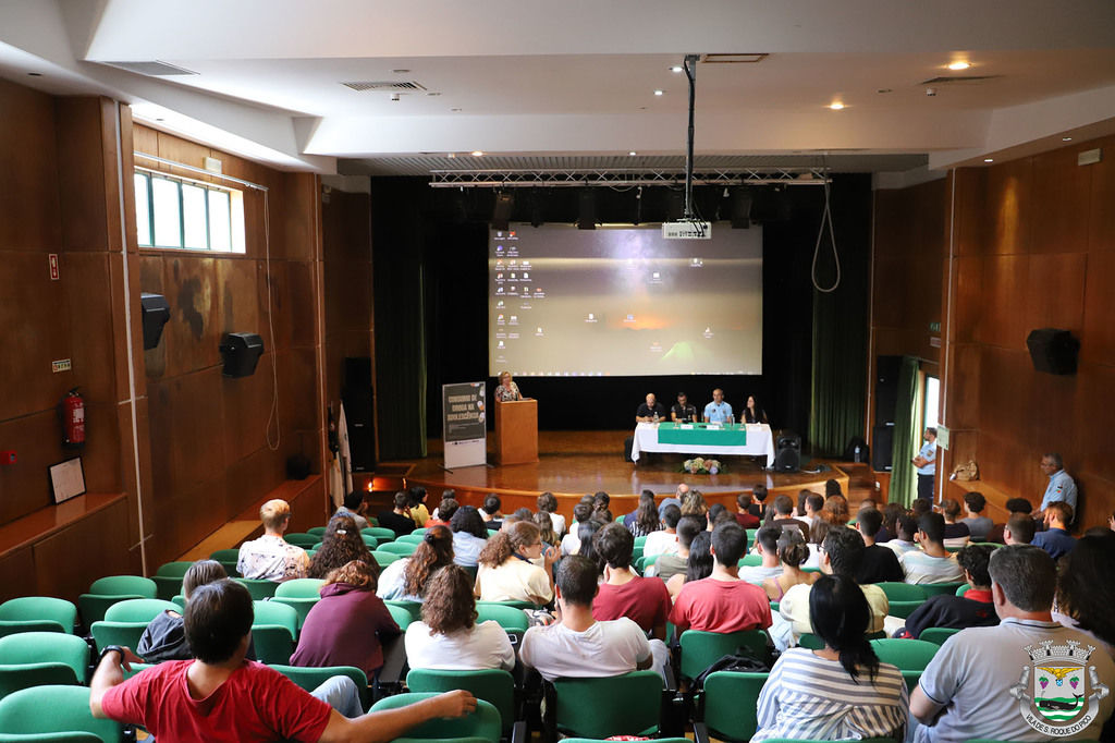 PALESTRA SOBRE “CONSUMO DE DROGAS NA ADOLESCÊNCIA”