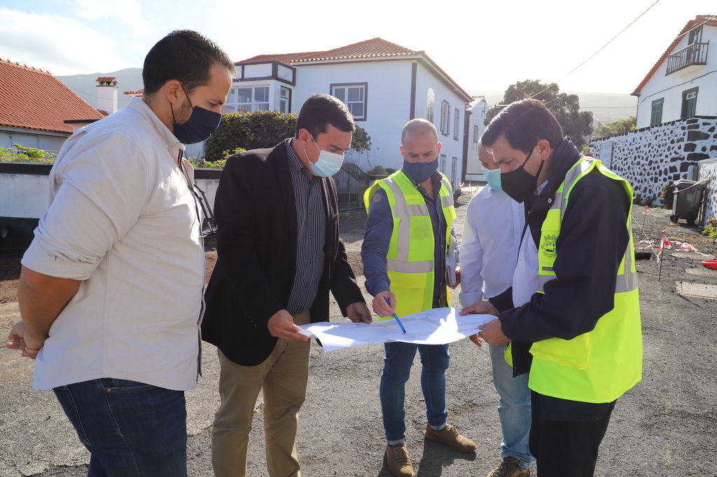 Mark Silveira visita obras de requalificação da Praceta dos Baleeiros