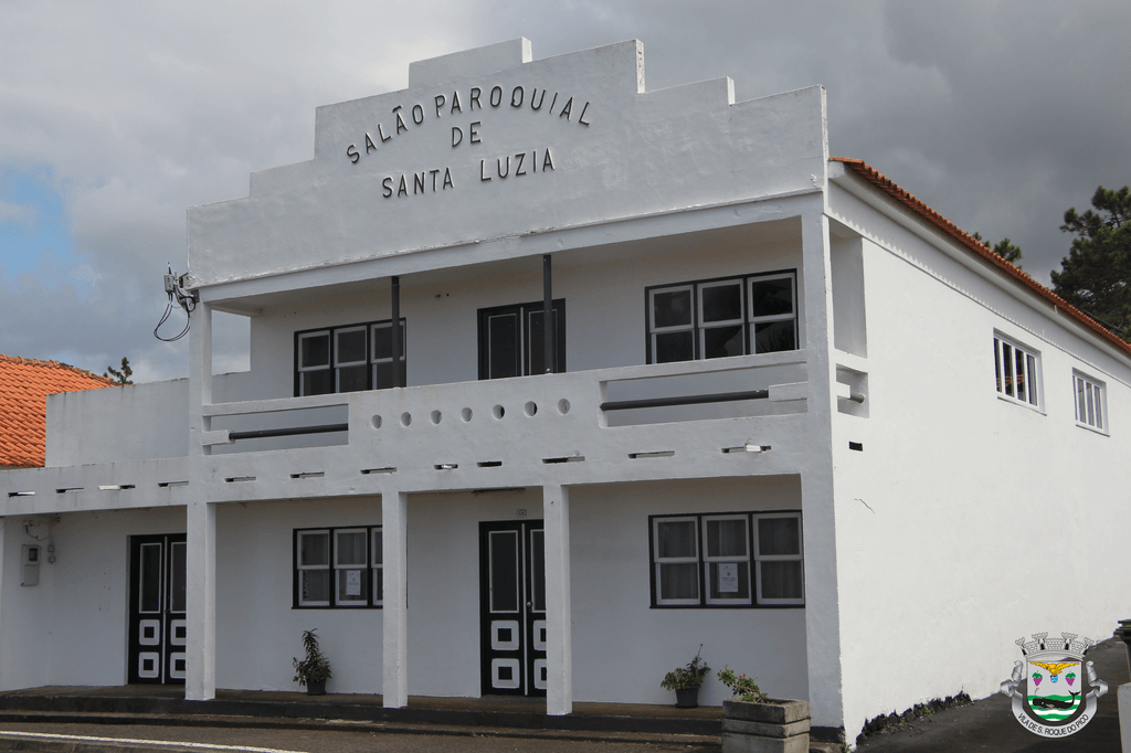 Câmara de São Roque do Pico apoia beneficiação do Salão Paroquial de Santa Luzia