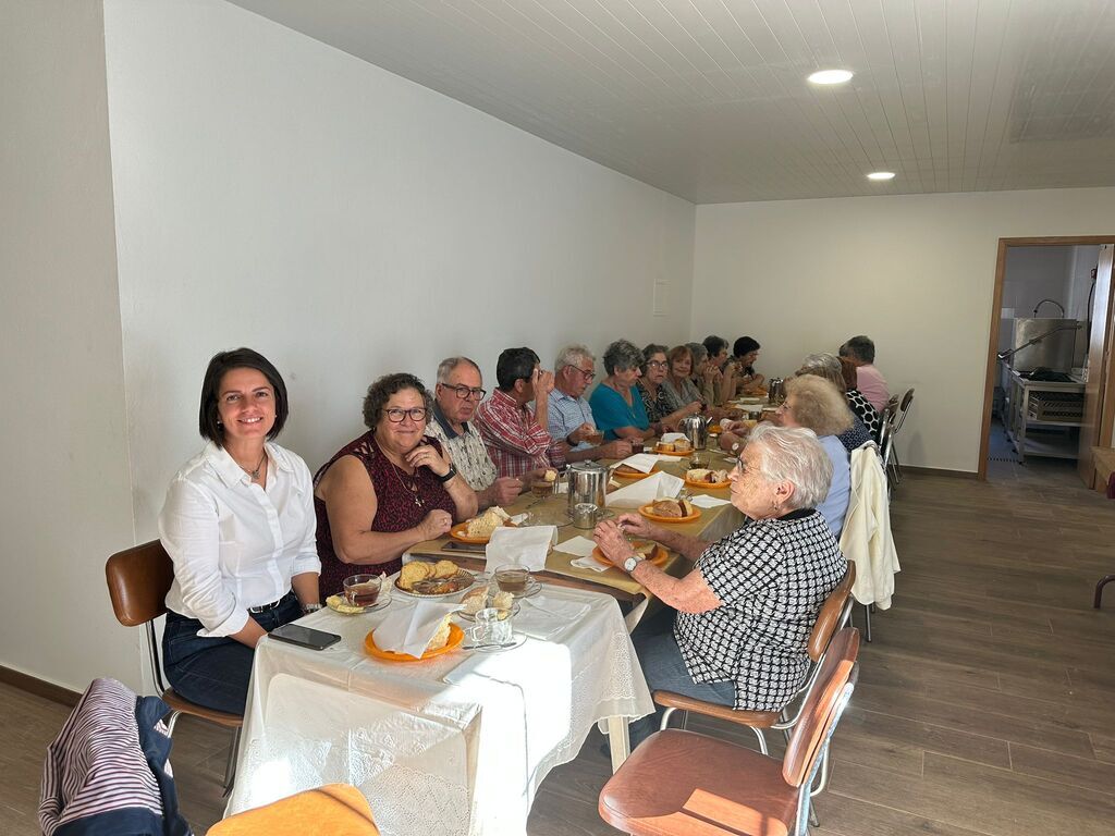 SUSANA VASCONCELOS VISITA NOVO ESPAÇO DO CENTRO DE CONVÍVIO DE IDOSOS DE SÃO ROQUE 