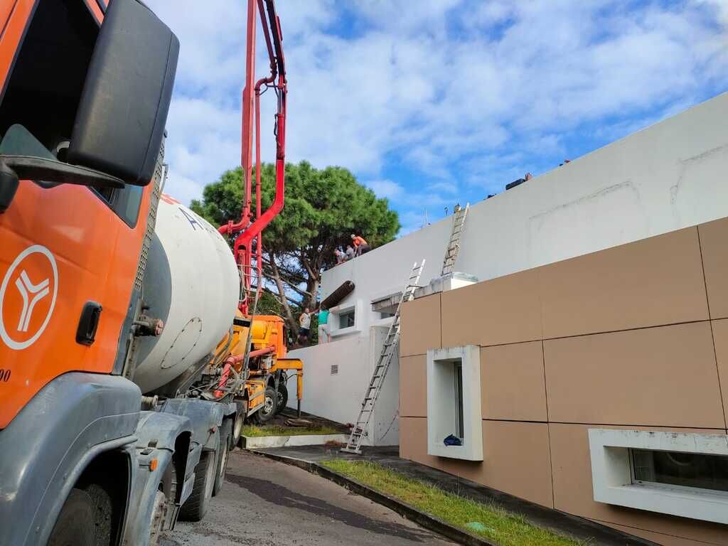 OBRAS DE REQUALIFICAÇÃO NA BIBLIOTECA MUNICIPAL